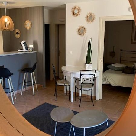 Appartement Cosy Avec Climatisation Reversible Golf De Saumane מראה חיצוני תמונה