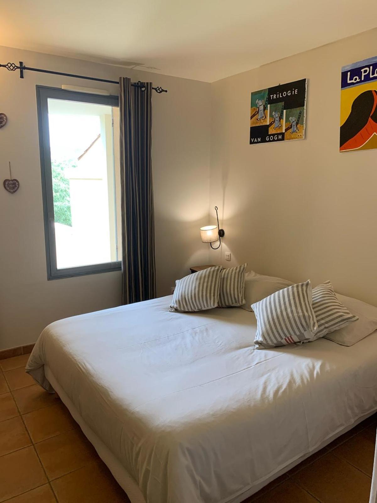 Appartement Cosy Avec Climatisation Reversible Golf De Saumane מראה חיצוני תמונה